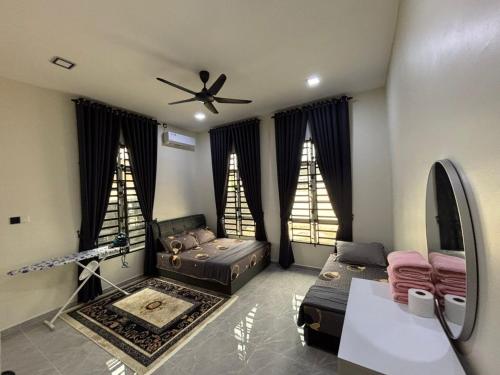 Χώρος καθιστικού στο Homestay Rakyat Dungun