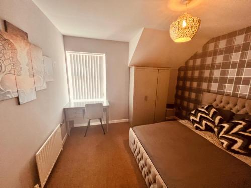 Katil atau katil-katil dalam bilik di Middlesbrough Stylish Flat TS5 & Private Parking