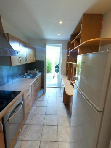 Dapur atau dapur kecil di GM apartma