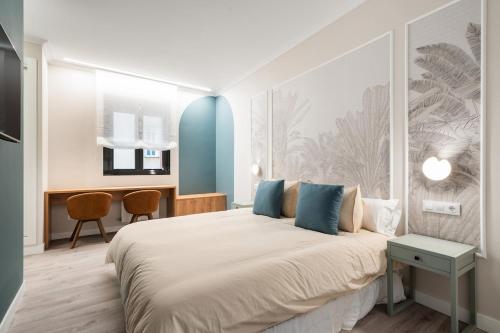 Exclusive apartment in San Bernardo by Cómodo Madrid