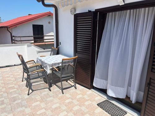 Apartment house RUSAN Vodice