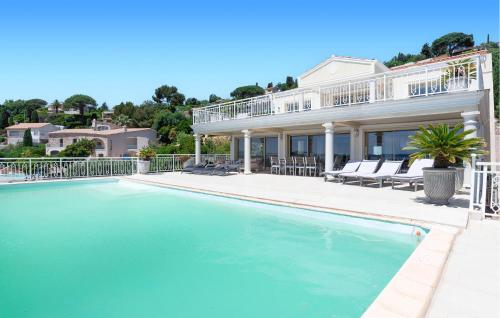 Beautiful Home In Les Issambres