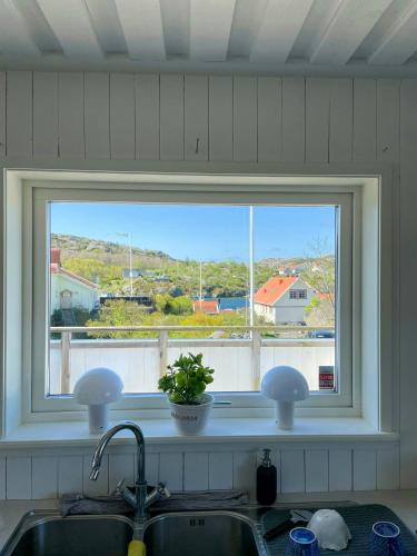Balkoni atau teres di Mountain House Overlooking Rönnäng Archipelago
