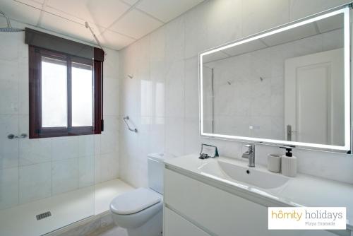Ένα μπάνιο στο Homity Holidays - Playa Granada - Albatros