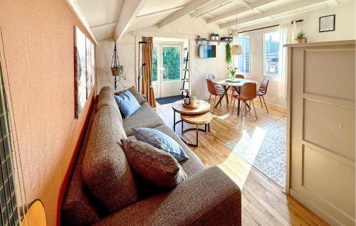 Χώρος καθιστικού στο 3 Bedroom Stunning Home In Westerland