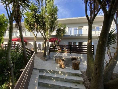 Da Silva Surf Lodge Two