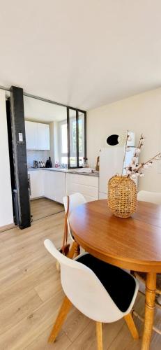 Køkken eller tekøkken på Bambou Beach 2 à 50m de la Plage