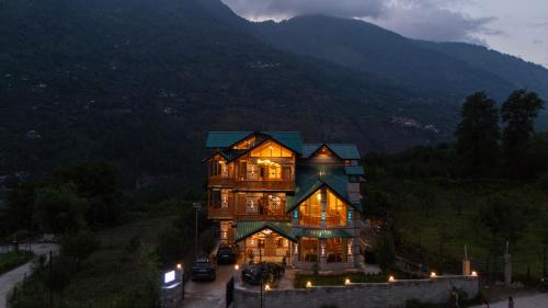 B&Bから撮影された、または一般的な山の景色
