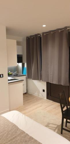 C9 Mini Studio Design 175Blo-Paris Convention