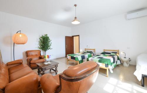 Χώρος καθιστικού στο Stunning Home In Loc Castiglion Uberti