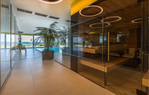 Galería fotográfica de Gorgeous Apartment In Rogasovci en Rogašovci