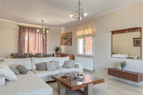 Kyparisses Villa with Private Pool