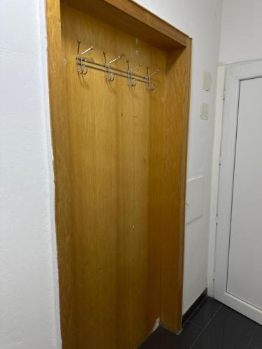 Φωτογραφία από το άλμπουμ του 2 Zimmer Holiday Apartment in Karben mit Privatparkplatz-self Check in-15min bis Frankfurt-25min bis Flughafen σε Karben