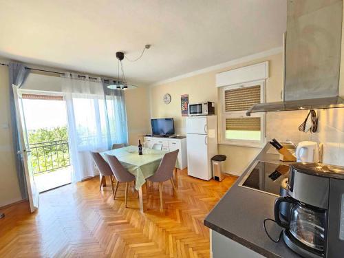 Apartment in Novi Vinodolski 36495