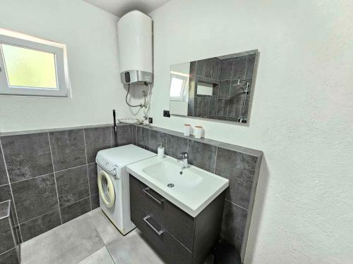 Apartment in Novi Vinodolski 36495