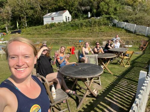Tetamu yang menginap di Bishops Cottage Lulworth Cove