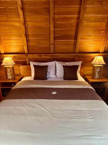 eM eR GLAMPING & VILLAS