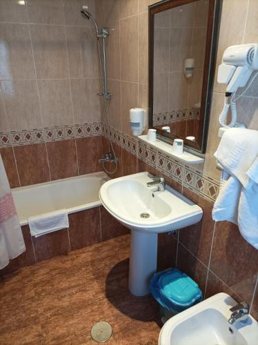 Imagen de la galería de Hotel Alonso, en Llanes