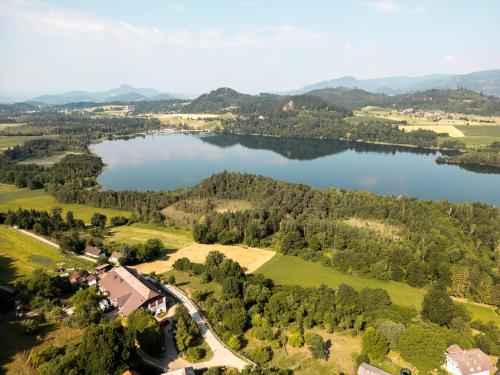 an aerial view of a lake in the countryside at Ferienwohnung im Haus am Hügel in Sankt Georgen am Längsee