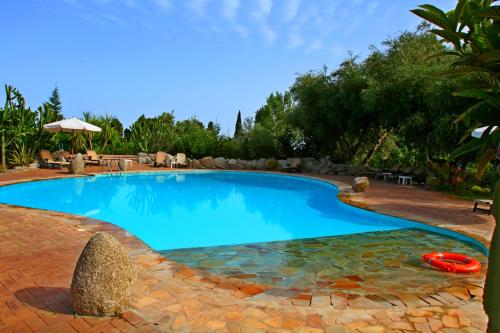 A piscina localizada em Residenza La Vigna ou nos arredores