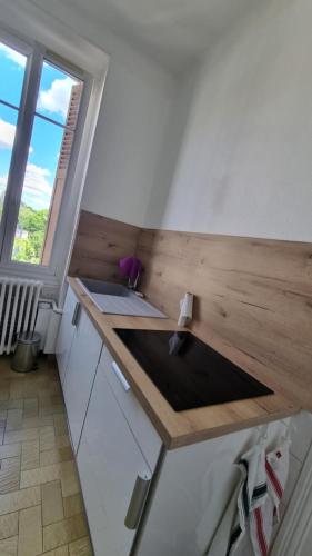 Appartement T5 rénové centre ville