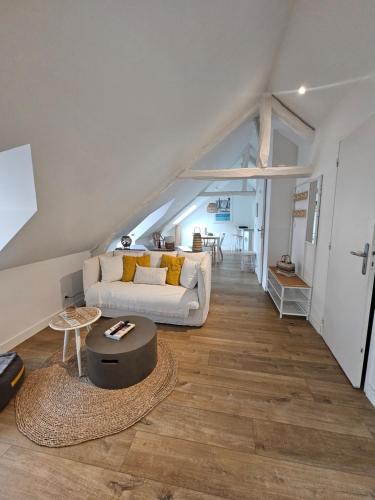 Santorin, Appartement lumineux au coeur de Vannes