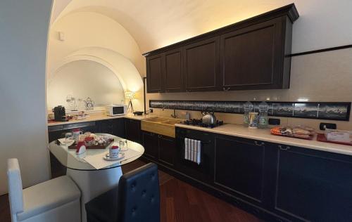 Η κουζίνα ή μικρή κουζίνα στο Loft Piazza Università