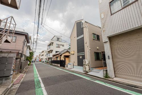 8 min walk to JR Chuo Sobu Line Station Ground Floor Room 13 min to Tokyo Direct Train to Asakusa Shinjuku Ueno Akihabara 22sqm