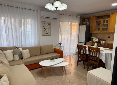 Joan Apartment