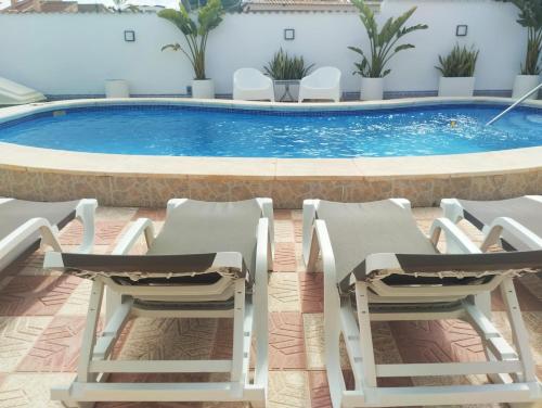 Bazén v ubytování Casa de Limón nebo v jeho okolí