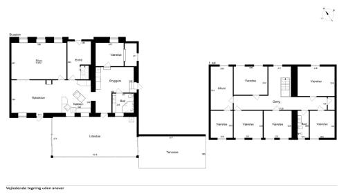 a floor plan of a building with at Large Holiday Home Near Tønder in Tønder