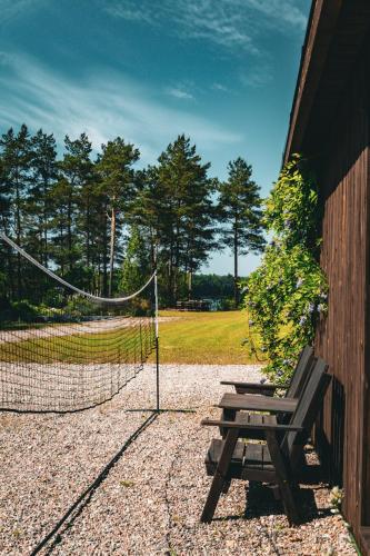 Gambar di galeri bagi Las Apartamenty - z pomostem i prywatnym dostępem do jeziora di Borowy Młyn