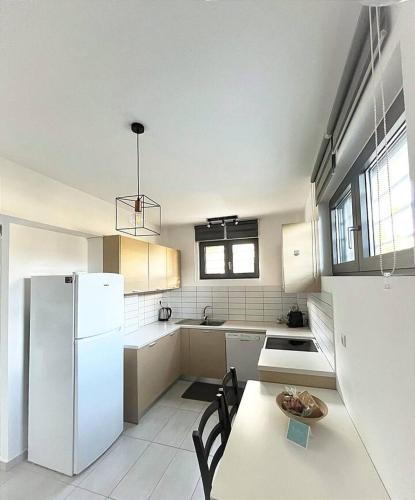 Sea Escape Boutique Apt-Near Agii Aposto li beach