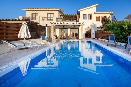 HG07 Adjacent to Aphrodite Hills- Private Pool, Large Terrace
