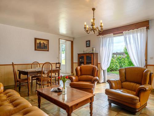 Χώρος καθιστικού στο Holiday Home Les Tourelles by Interhome