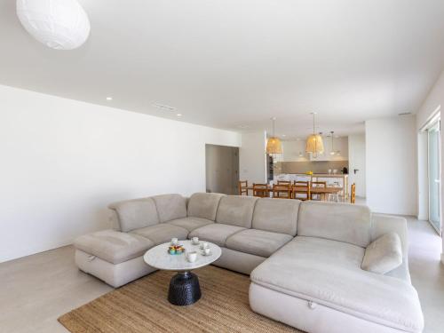 Et opholdsområde på Villa Les Oliveres by Interhome