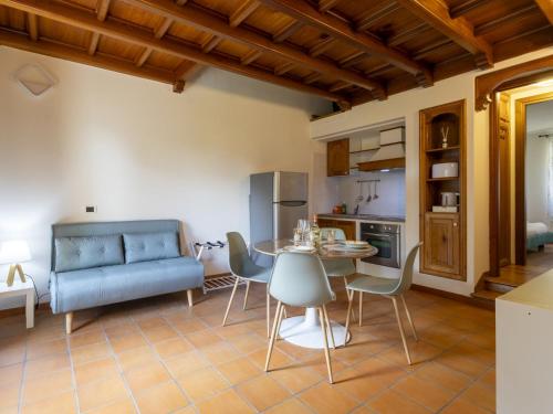 Η κουζίνα ή μικρή κουζίνα στο Apartment Iris by Interhome