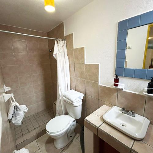 Bilik mandi di INMOTEGA - Suites TG
