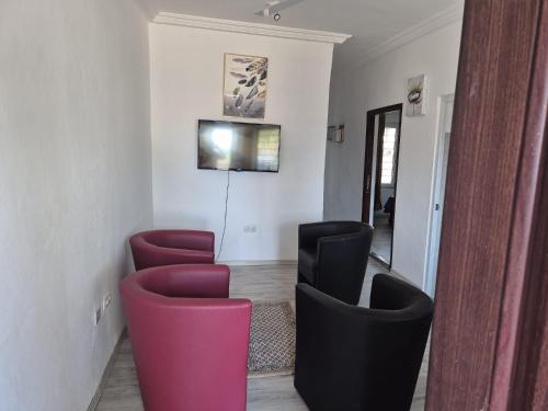 TV a/nebo společenská místnost v ubytování Saims Home