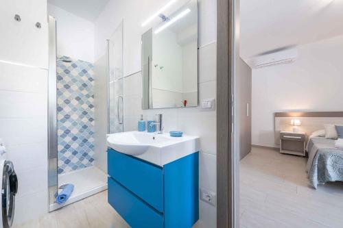 Holiday home in Stintino 23209にあるバスルーム