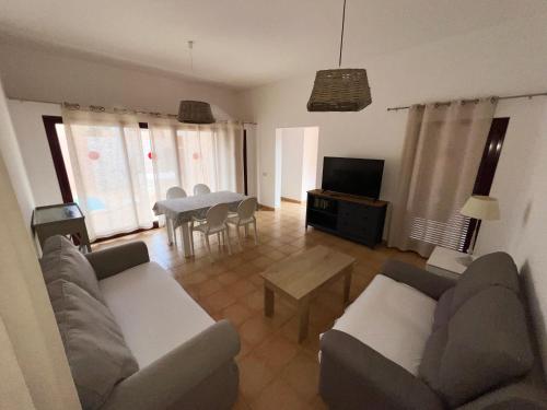 Anahi Homes Corralejo - Villa Brezo 3
