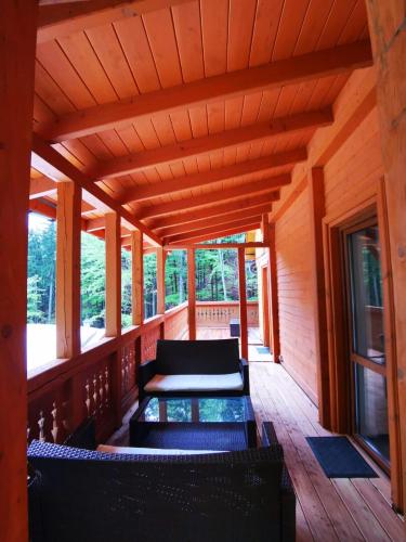 Gallery image of Pensjonat Alpejski Dwór in Miedzygorze