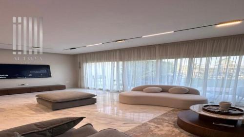 Χώρος καθιστικού στο Twin house