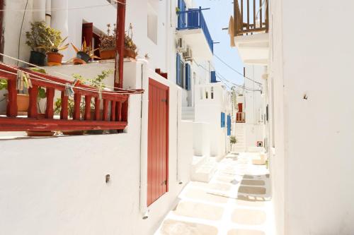Nisos Mykonos Studios