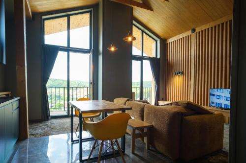 Гостиная зона в Chalet Panorama (Апартаменти)