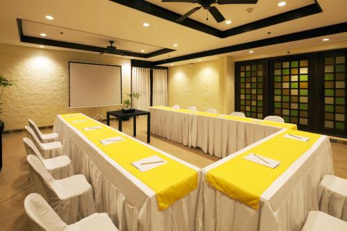 Gallery image of Microtel by Wyndham Boracay in Boracay