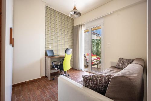 Komis House - Cozy Stay near Metro