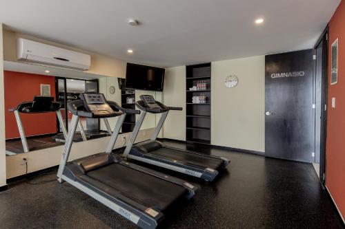 Γυμναστήριο ή/και όργανα γυμναστικής στο Comfort Inn San Luis Potosi