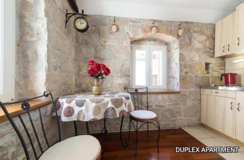 Cuisine ou kitchenette dans l'établissement Guesthouse Mirula