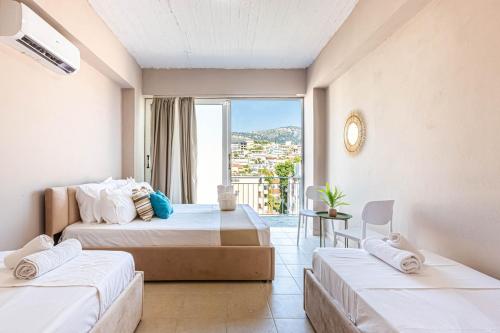 Himara City 52 - Central & Beach Access